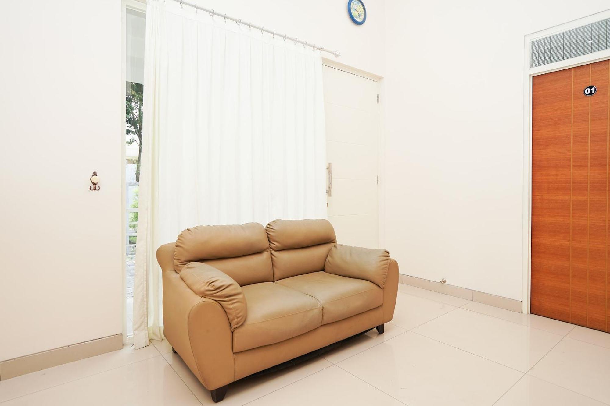 โอโย 782 เมนจางัน เรสซิเดนซ์ แอต ซิตราแลนด์ 1 Hotel สุราบายา ภายนอก รูปภาพ